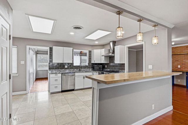 348 Coral Hills Road, El Paso, TX 79912