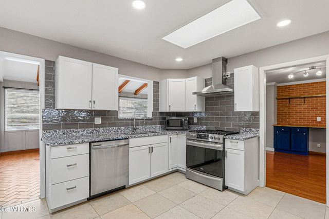 348 Coral Hills Road, El Paso, TX 79912