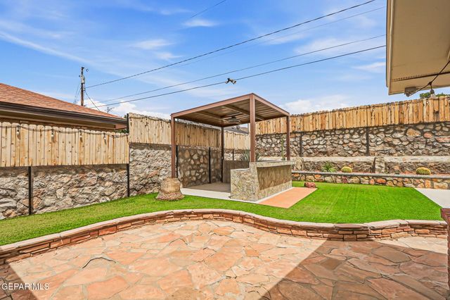348 Coral Hills Road, El Paso, TX 79912