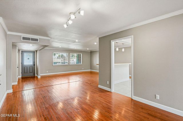 348 Coral Hills Road, El Paso, TX 79912