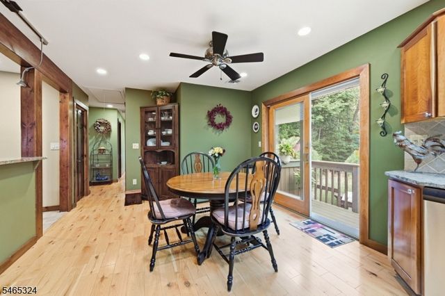 63 Manito Ave, Oakland Boro, NJ 07436