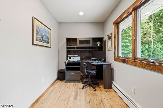 63 Manito Ave, Oakland Boro, NJ 07436
