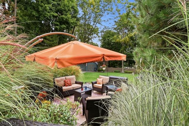 63 Manito Ave, Oakland Boro, NJ 07436