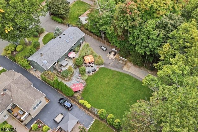 63 Manito Ave, Oakland Boro, NJ 07436