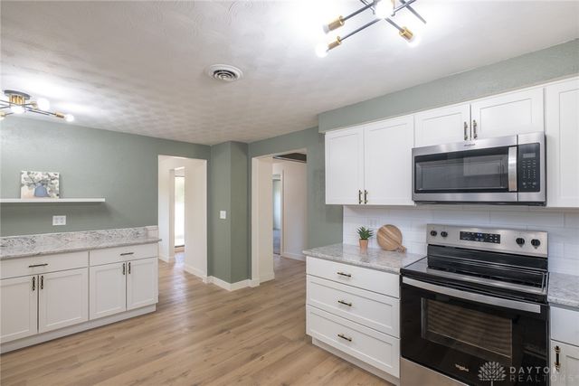 2886 Kemp Road, Beavercreek, OH 45431