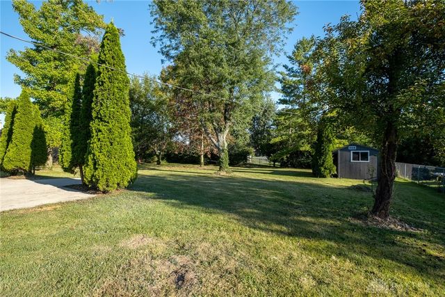2886 Kemp Road, Beavercreek, OH 45431