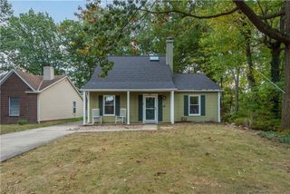 25111 Bayfair Court, Bay Village, OH 44140