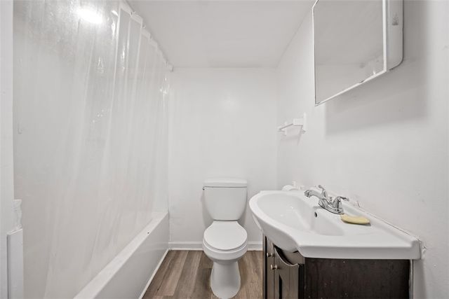 2921 Overhill St, South Park, PA 15129