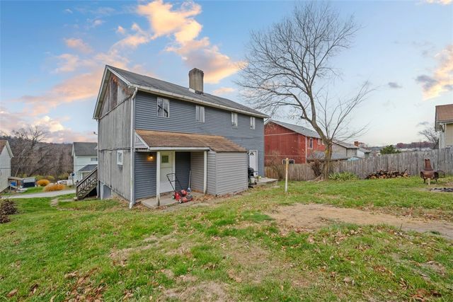 2921 Overhill St, South Park, PA 15129