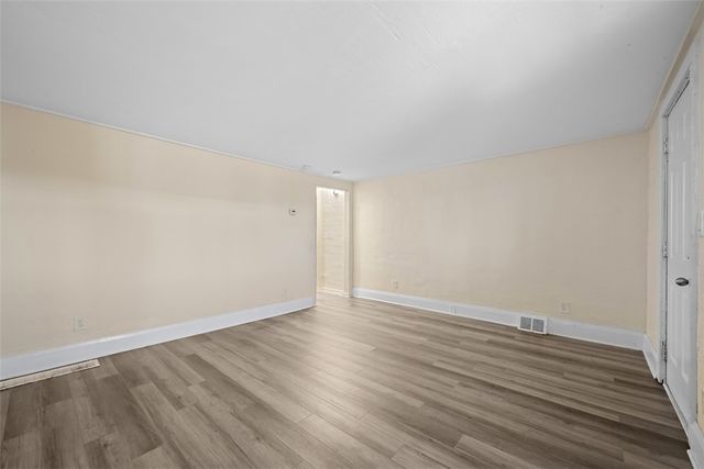 2921 Overhill St, South Park, PA 15129