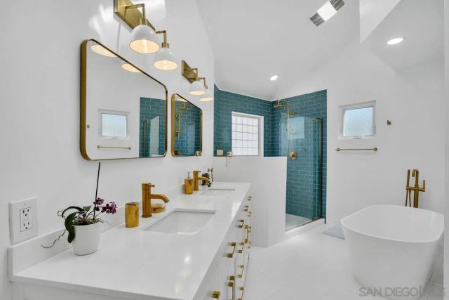 981 Cabrillo Avenue, Coronado, CA 92118