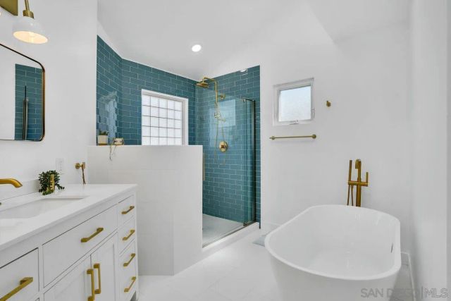 981 Cabrillo Avenue, Coronado, CA 92118