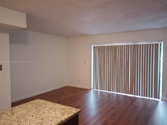 5845 Blueberry Ct 84, Lauderhill, FL 33313