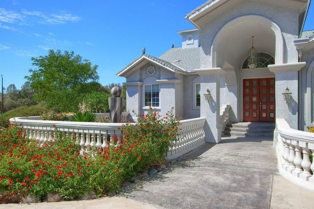 45858 Old Corral Rd, Coarsegold, CA 93614