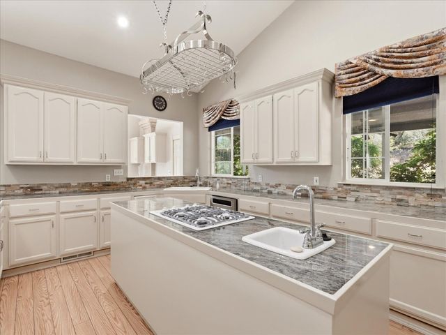 45858 Old Corral Rd, Coarsegold, CA 93614