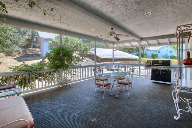 45858 Old Corral Rd, Coarsegold, CA 93614