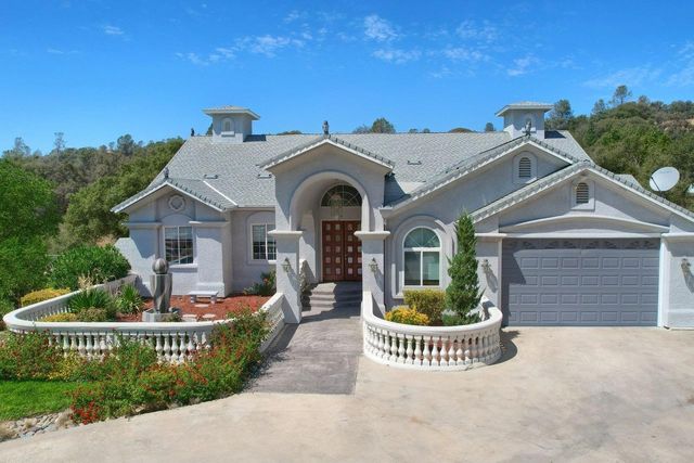 45858 Old Corral Rd, Coarsegold, CA 93614