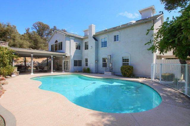 45858 Old Corral Rd, Coarsegold, CA 93614