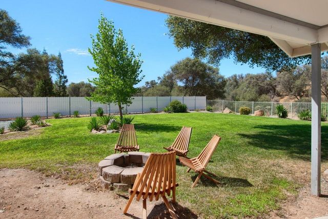 45858 Old Corral Rd, Coarsegold, CA 93614