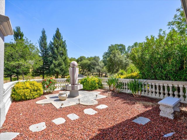 45858 Old Corral Rd, Coarsegold, CA 93614