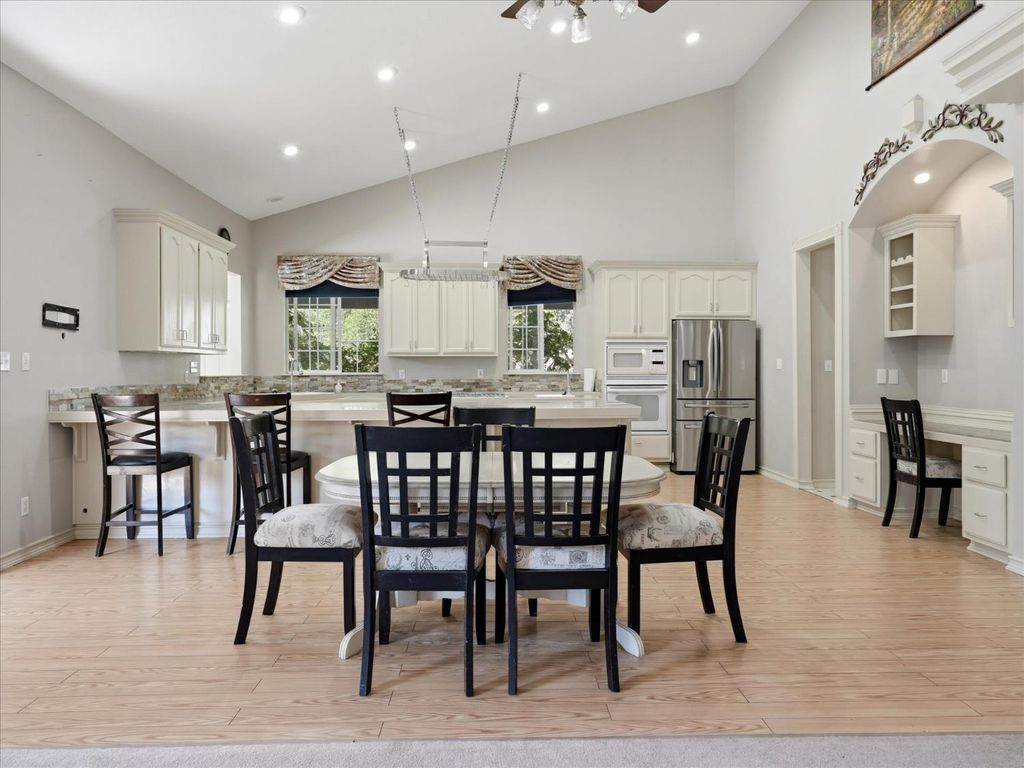 Image 22 of property listing at 45858 Old Corral Rd, Coarsegold, CA 93614