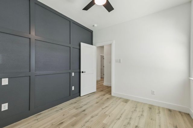 521 N Denley Drive, Dallas, TX 75203