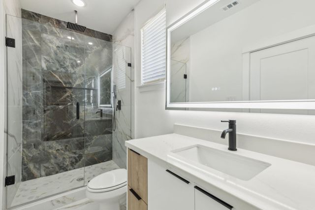 521 N Denley Drive, Dallas, TX 75203