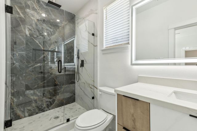 521 N Denley Drive, Dallas, TX 75203