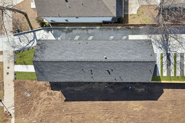 521 N Denley Drive, Dallas, TX 75203