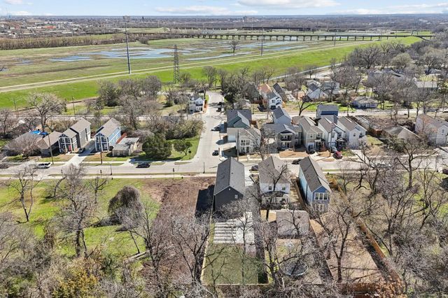 521 N Denley Drive, Dallas, TX 75203