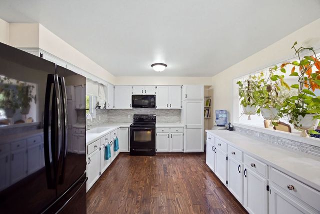 15162 S Thomas Court, Plainfield, IL 60544