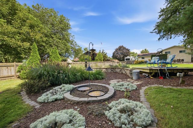 15162 S Thomas Court, Plainfield, IL 60544