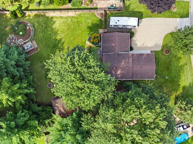 15162 S Thomas Court, Plainfield, IL 60544