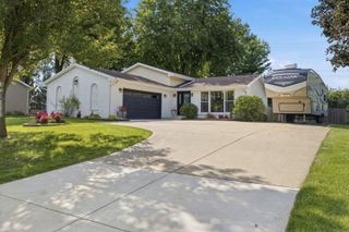15162 S Thomas Court, Plainfield, IL 60544