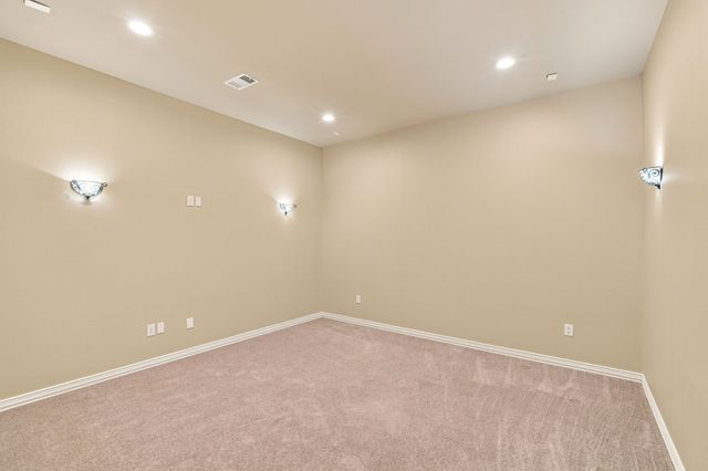 1906 Clearview Drive, Ennis, TX 75119