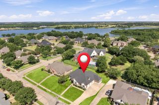 1906 Clearview Drive, Ennis, TX 75119