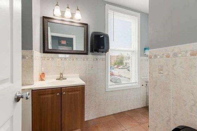 50 Albion St, Wakefield, MA 01880