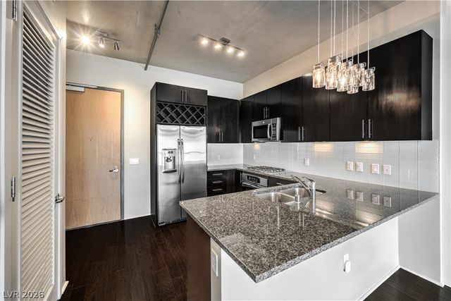 353 Bonneville Avenue 511, Las Vegas, NV 89101
