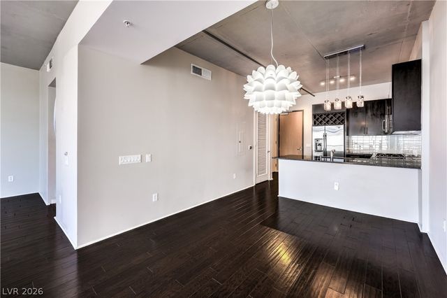 353 Bonneville Avenue 511, Las Vegas, NV 89101