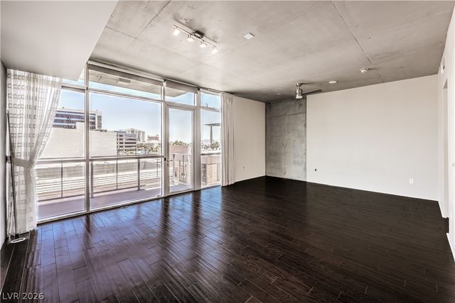 353 Bonneville Avenue 511, Las Vegas, NV 89101