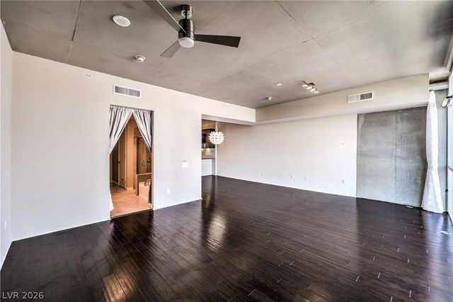 353 Bonneville Avenue 511, Las Vegas, NV 89101