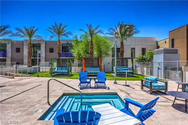 353 Bonneville Avenue 511, Las Vegas, NV 89101