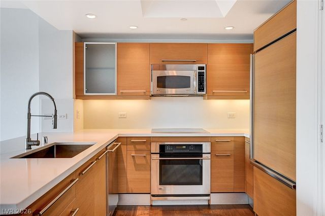 222 Karen Avenue 2705, Las Vegas, NV 89109