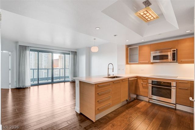 222 Karen Avenue 2705, Las Vegas, NV 89109