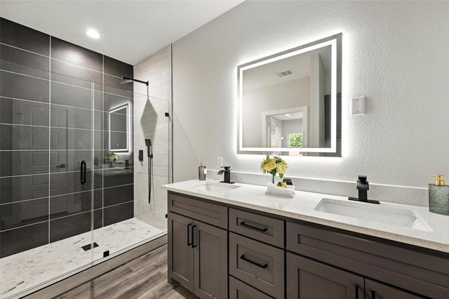 2939 Idaho Avenue, Dallas, TX 75216