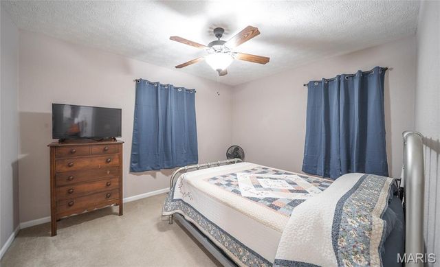 21848 Landmark Lane, Waynesville, MO 65583