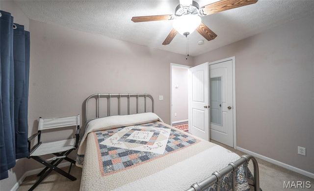 21848 Landmark Lane, Waynesville, MO 65583