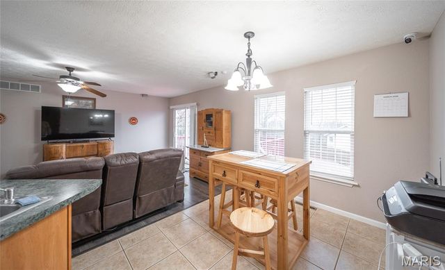 21848 Landmark Lane, Waynesville, MO 65583