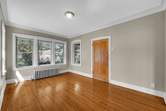 5527 W Potomac Avenue, Chicago, IL 60651