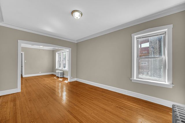 5527 W Potomac Avenue, Chicago, IL 60651